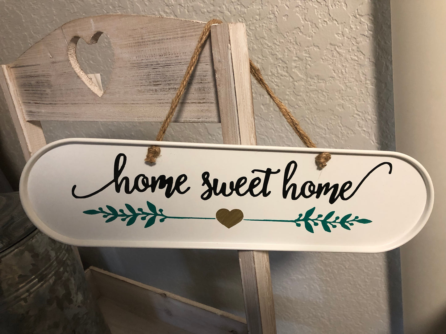 'Home Sweet Home' Metal Sign